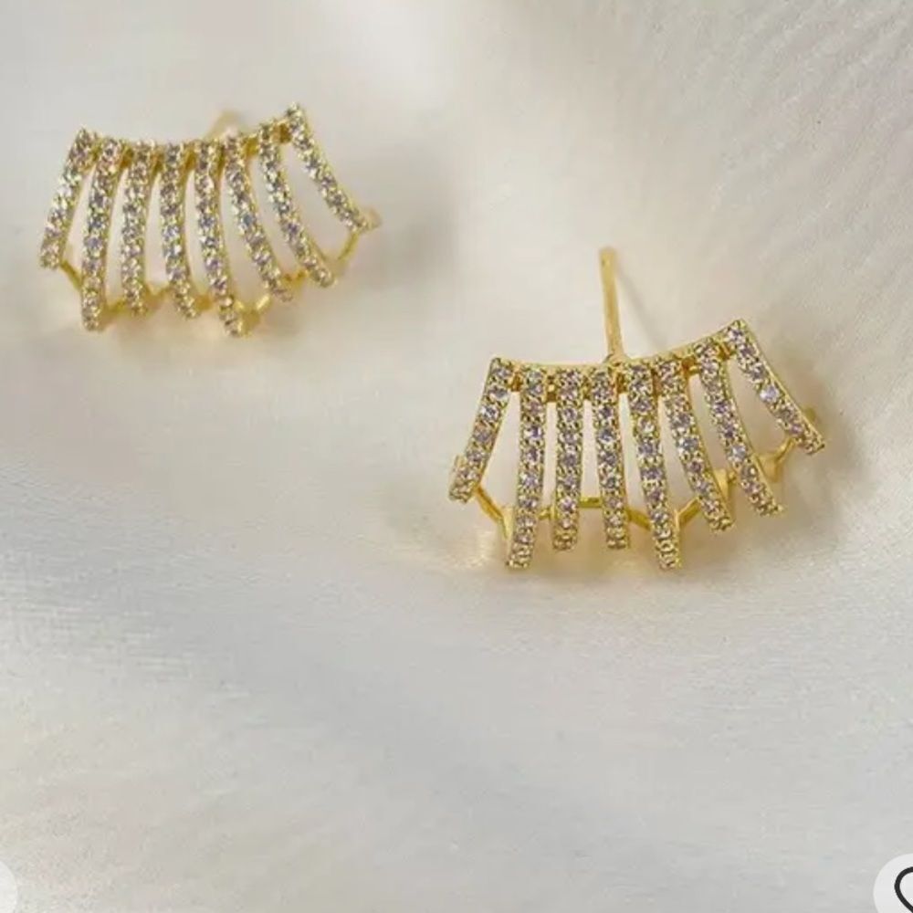 ZIRCON EARRINGS‎